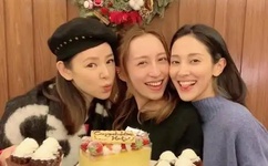 绝色美艳尤物胯下娇吟